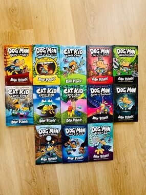 🔥 HUGE 13 Book Dog Man + Cat Kid Comic Club Collection Box Set Bundle EUC